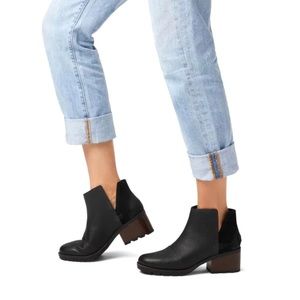 Sorel Cate the Great Cutout Bootsie